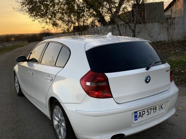 Белый БМВ 1 Серия, объемом двигателя 2 л и пробегом 250 тыс. км за 5499 $, фото 3 на Automoto.ua