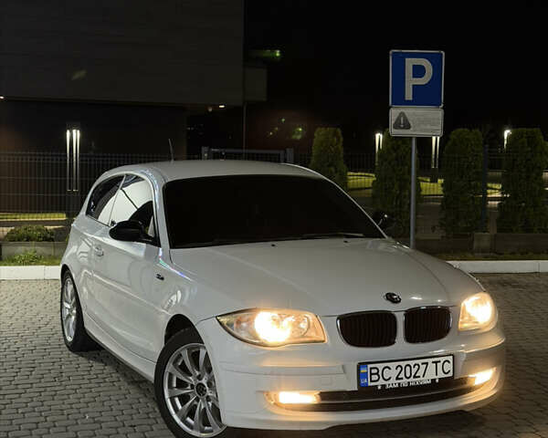 Белый БМВ 1 Серия, объемом двигателя 2 л и пробегом 283 тыс. км за 6300 $, фото 1 на Automoto.ua