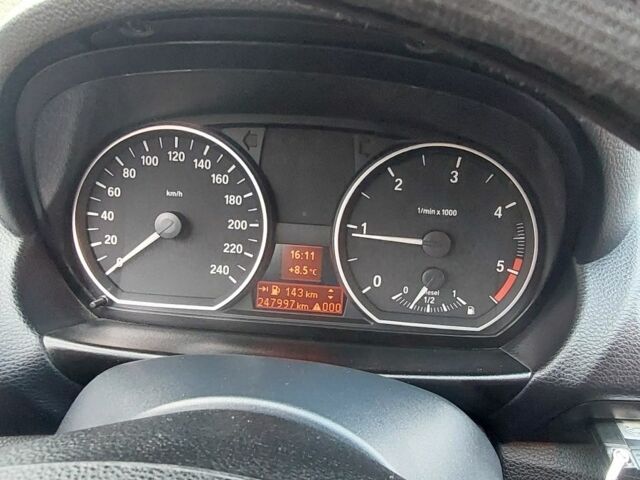 Білий БМВ 1 Серія, об'ємом двигуна 2 л та пробігом 248 тис. км за 6000 $, фото 11 на Automoto.ua