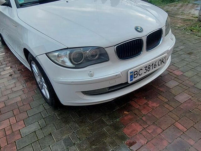 Білий БМВ 1 Серія, об'ємом двигуна 2 л та пробігом 248 тис. км за 6000 $, фото 2 на Automoto.ua
