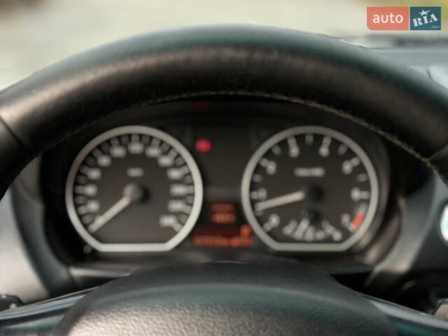 Белый БМВ 1 Серия, объемом двигателя 2 л и пробегом 320 тыс. км за 5300 $, фото 22 на Automoto.ua