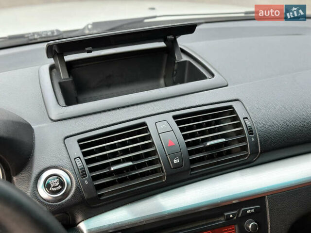 Белый БМВ 1 Серия, объемом двигателя 2 л и пробегом 320 тыс. км за 5300 $, фото 26 на Automoto.ua