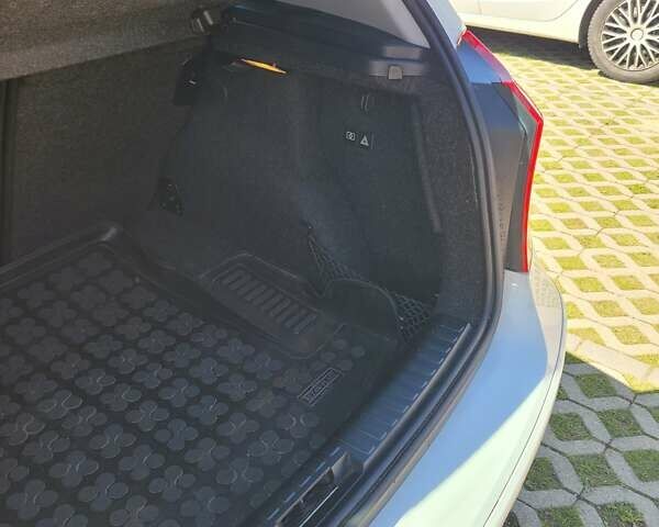 Білий БМВ 1 Серія, об'ємом двигуна 2 л та пробігом 284 тис. км за 8800 $, фото 22 на Automoto.ua