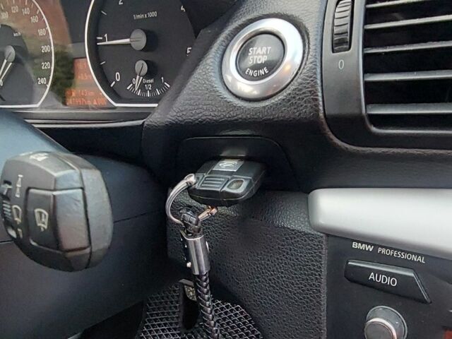 Білий БМВ 1 Серія, об'ємом двигуна 2 л та пробігом 248 тис. км за 6000 $, фото 14 на Automoto.ua