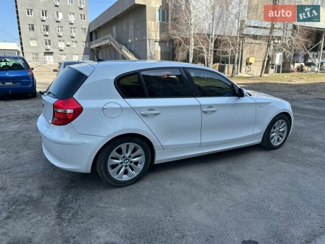 Белый БМВ 1 Серия, объемом двигателя 1.6 л и пробегом 134 тыс. км за 6700 $, фото 9 на Automoto.ua