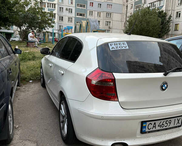 Білий БМВ 1 Серія, об'ємом двигуна 2 л та пробігом 240 тис. км за 7000 $, фото 12 на Automoto.ua