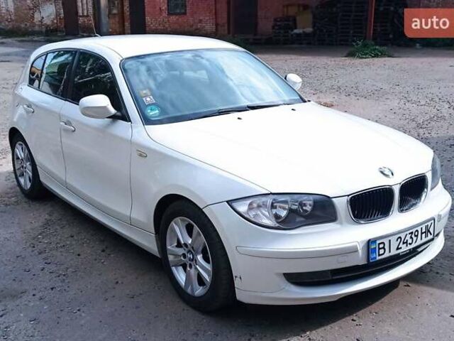 БМВ 1 Серия 2009 в Лубнах на Automoto.ua Белый БМВ 1 Серия, объемом двигателя 2 л и пробегом 205 тыс. км за 7000 $, фото 3 на Automoto.ua