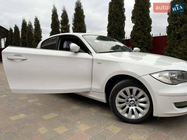 Белый БМВ 1 Серия, объемом двигателя 2 л и пробегом 165 тыс. км за 7800 $, фото 1 на Automoto.ua