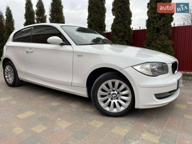 Белый БМВ 1 Серия, объемом двигателя 2 л и пробегом 165 тыс. км за 7800 $, фото 22 на Automoto.ua