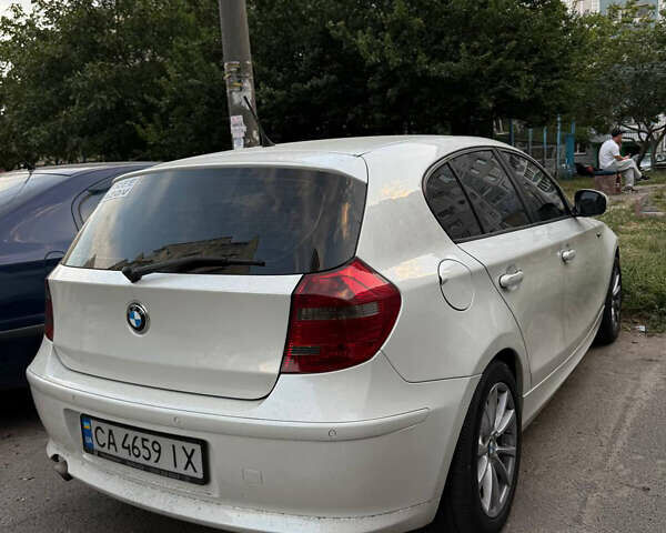Білий БМВ 1 Серія, об'ємом двигуна 2 л та пробігом 240 тис. км за 7000 $, фото 6 на Automoto.ua