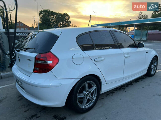 Білий БМВ 1 Серія, об'ємом двигуна 2 л та пробігом 270 тис. км за 7500 $, фото 11 на Automoto.ua