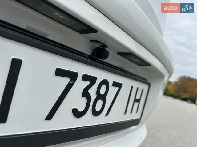 Белый БМВ 1 Серия, объемом двигателя 2 л и пробегом 207 тыс. км за 7900 $, фото 20 на Automoto.ua