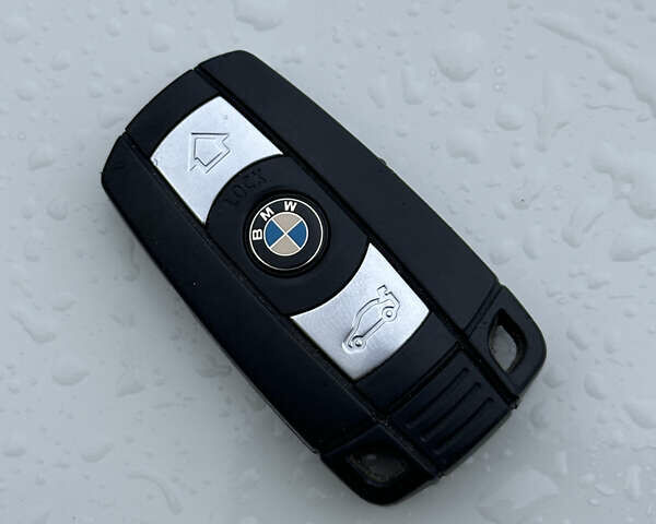 Білий БМВ 1 Серія, об'ємом двигуна 2 л та пробігом 127 тис. км за 8500 $, фото 24 на Automoto.ua