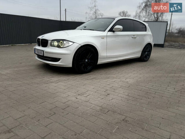 Белый БМВ 1 Серия, объемом двигателя 2 л и пробегом 230 тыс. км за 7500 $, фото 2 на Automoto.ua