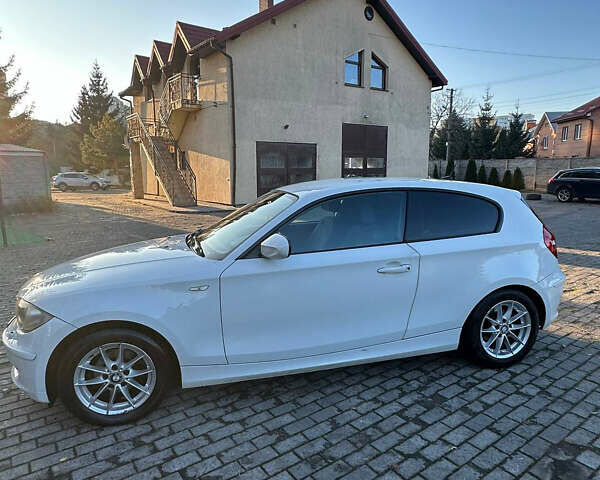 Белый БМВ 1 Серия, объемом двигателя 2 л и пробегом 255 тыс. км за 8200 $, фото 13 на Automoto.ua