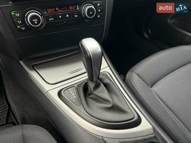 Белый БМВ 1 Серия, объемом двигателя 2 л и пробегом 207 тыс. км за 7900 $, фото 46 на Automoto.ua