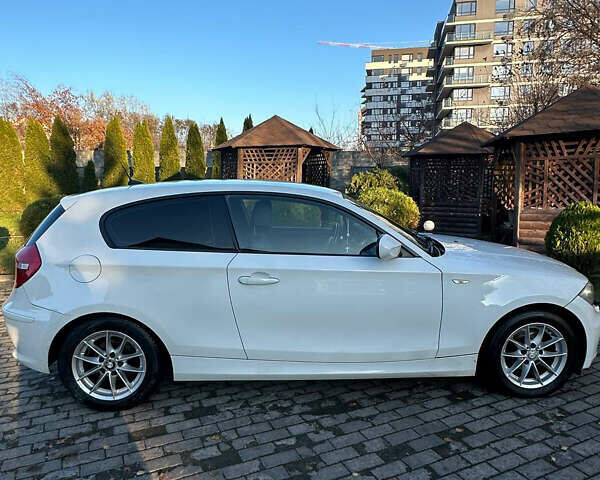 Білий БМВ 1 Серія, об'ємом двигуна 2 л та пробігом 255 тис. км за 7150 $, фото 13 на Automoto.ua