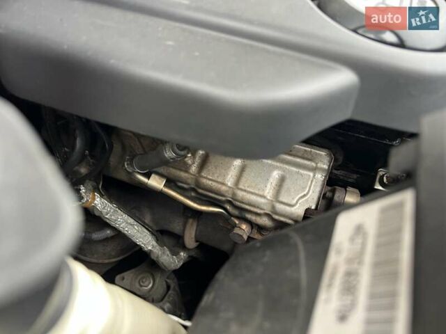 Белый БМВ 1 Серия, объемом двигателя 2 л и пробегом 207 тыс. км за 7900 $, фото 74 на Automoto.ua