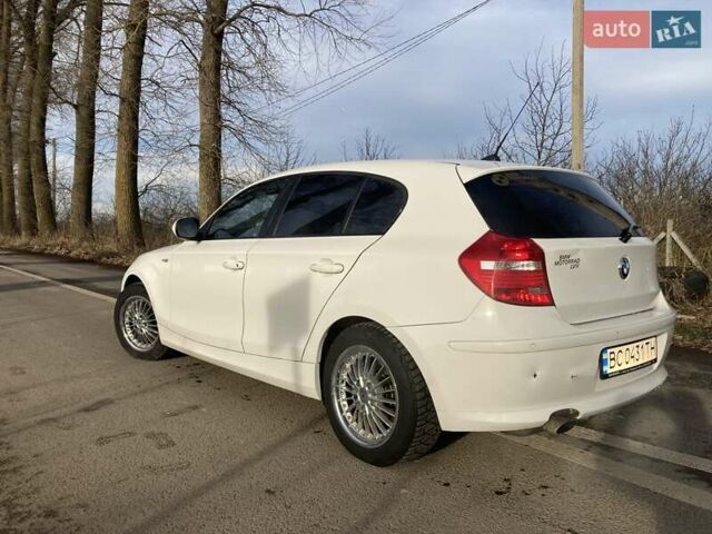 Белый БМВ 1 Серия, объемом двигателя 2 л и пробегом 196 тыс. км за 5050 $, фото 4 на Automoto.ua