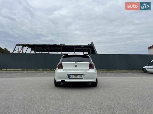 Белый БМВ 1 Серия, объемом двигателя 2 л и пробегом 207 тыс. км за 7900 $, фото 18 на Automoto.ua