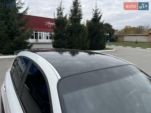 Белый БМВ 1 Серия, объемом двигателя 2 л и пробегом 207 тыс. км за 7900 $, фото 10 на Automoto.ua