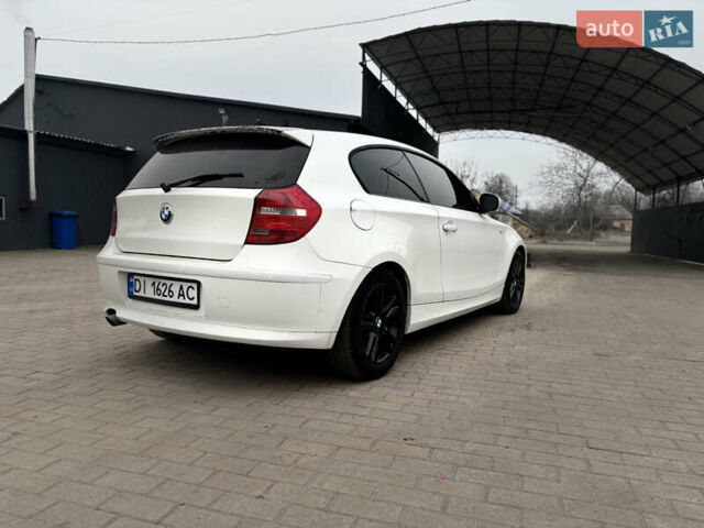 Белый БМВ 1 Серия, объемом двигателя 2 л и пробегом 230 тыс. км за 7500 $, фото 9 на Automoto.ua