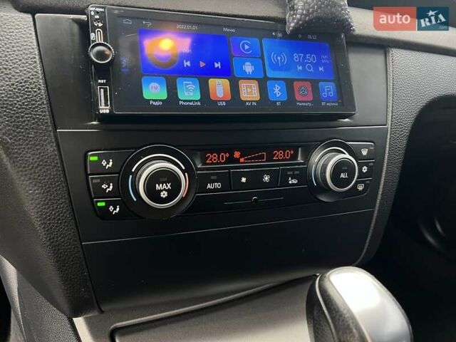 Белый БМВ 1 Серия, объемом двигателя 2 л и пробегом 207 тыс. км за 7900 $, фото 44 на Automoto.ua