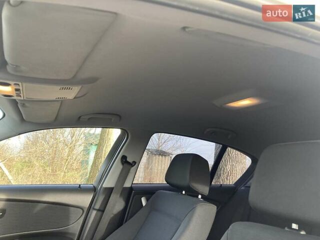 Белый БМВ 1 Серия, объемом двигателя 2 л и пробегом 196 тыс. км за 5050 $, фото 23 на Automoto.ua