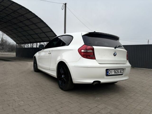 Білий БМВ 1 Серія, об'ємом двигуна 2 л та пробігом 230 тис. км за 7500 $, фото 6 на Automoto.ua