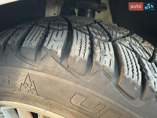 Белый БМВ 1 Серия, объемом двигателя 2 л и пробегом 198 тыс. км за 6200 $, фото 27 на Automoto.ua