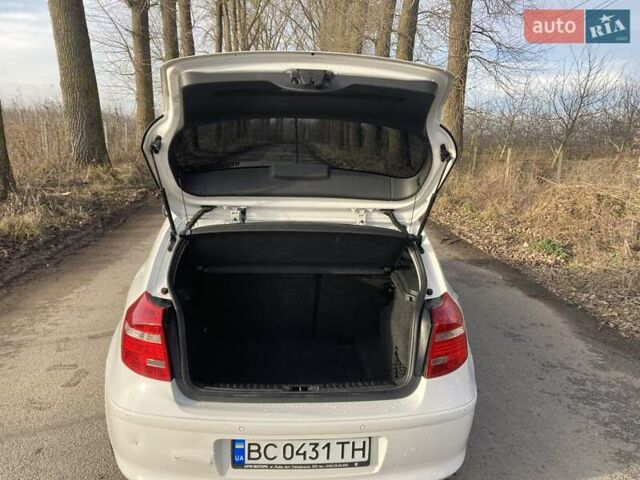 Белый БМВ 1 Серия, объемом двигателя 2 л и пробегом 196 тыс. км за 5050 $, фото 19 на Automoto.ua