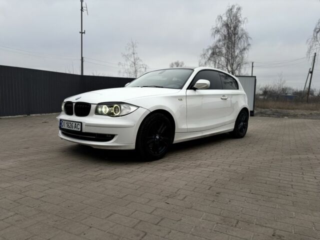 Білий БМВ 1 Серія, об'ємом двигуна 2 л та пробігом 230 тис. км за 7500 $, фото 1 на Automoto.ua