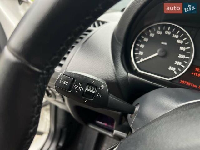 Белый БМВ 1 Серия, объемом двигателя 2 л и пробегом 207 тыс. км за 7900 $, фото 39 на Automoto.ua