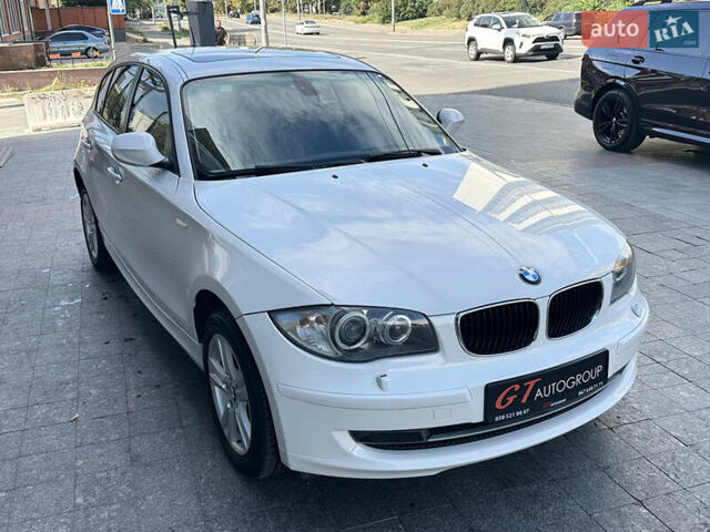 Белый БМВ 1 Серия, объемом двигателя 2 л и пробегом 233 тыс. км за 9900 $, фото 14 на Automoto.ua