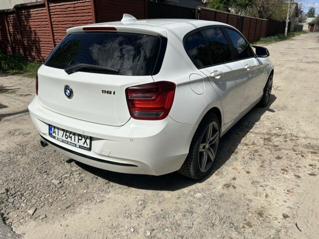 Белый БМВ 1 Серия, объемом двигателя 1.6 л и пробегом 158 тыс. км за 10500 $, фото 2 на Automoto.ua