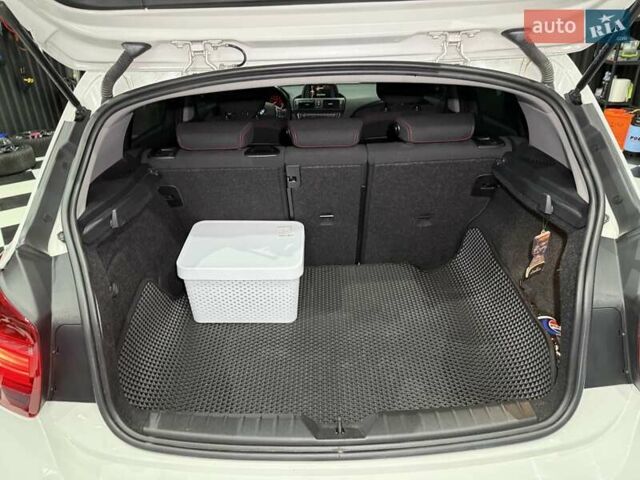 Белый БМВ 1 Серия, объемом двигателя 1.6 л и пробегом 249 тыс. км за 10600 $, фото 13 на Automoto.ua