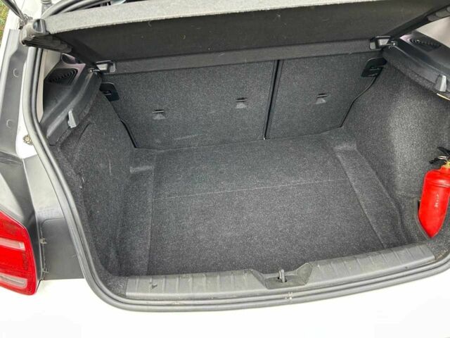 Белый БМВ 1 Серия, объемом двигателя 1.6 л и пробегом 158 тыс. км за 10500 $, фото 16 на Automoto.ua