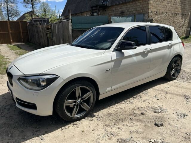 Белый БМВ 1 Серия, объемом двигателя 1.6 л и пробегом 158 тыс. км за 10500 $, фото 4 на Automoto.ua