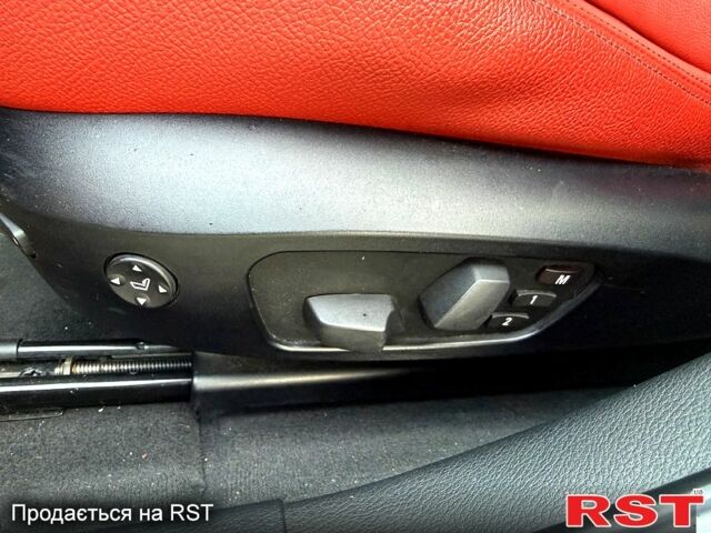 Белый БМВ 1 Серия, объемом двигателя 3 л и пробегом 170 тыс. км за 11500 $, фото 10 на Automoto.ua