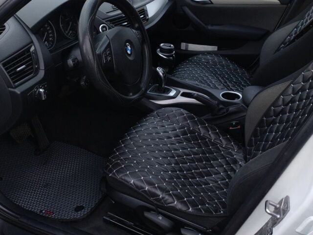 Білий БМВ 1 Серія, об'ємом двигуна 2 л та пробігом 240 тис. км за 14500 $, фото 3 на Automoto.ua