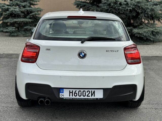 Белый БМВ 1 Серия, объемом двигателя 2 л и пробегом 190 тыс. км за 11500 $, фото 7 на Automoto.ua