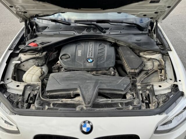 Белый БМВ 1 Серия, объемом двигателя 2 л и пробегом 190 тыс. км за 11500 $, фото 10 на Automoto.ua