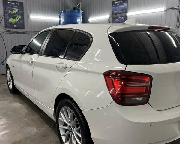 Белый БМВ 1 Серия, объемом двигателя 2 л и пробегом 174 тыс. км за 11700 $, фото 8 на Automoto.ua