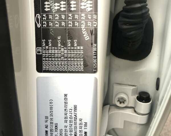 Белый БМВ 1 Серия, объемом двигателя 2 л и пробегом 67 тыс. км за 15300 $, фото 29 на Automoto.ua