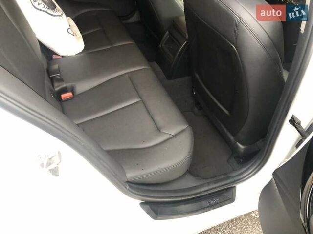 Белый БМВ 1 Серия, объемом двигателя 2 л и пробегом 67 тыс. км за 15300 $, фото 25 на Automoto.ua