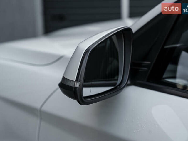 Белый БМВ 1 Серия, объемом двигателя 1.5 л и пробегом 89 тыс. км за 14800 $, фото 7 на Automoto.ua