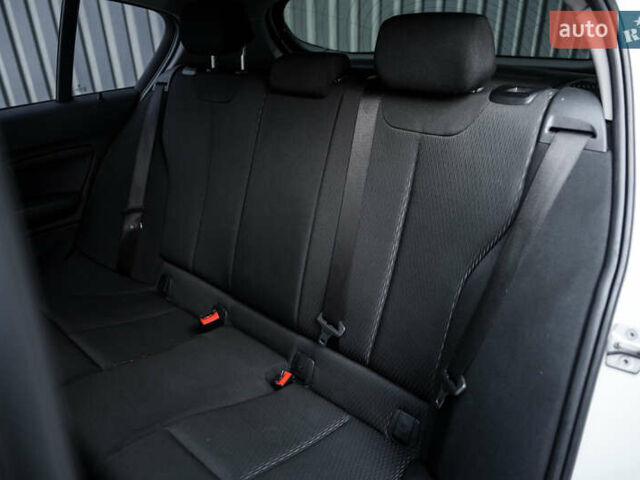 Белый БМВ 1 Серия, объемом двигателя 1.5 л и пробегом 89 тыс. км за 14800 $, фото 30 на Automoto.ua