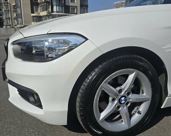 Белый БМВ 1 Серия, объемом двигателя 1.6 л и пробегом 69 тыс. км за 16900 $, фото 2 на Automoto.ua