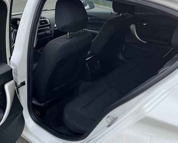 Белый БМВ 1 Серия, объемом двигателя 1.5 л и пробегом 60 тыс. км за 17500 $, фото 25 на Automoto.ua