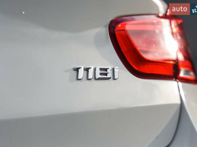 Белый БМВ 1 Серия, объемом двигателя 1.5 л и пробегом 89 тыс. км за 14800 $, фото 10 на Automoto.ua